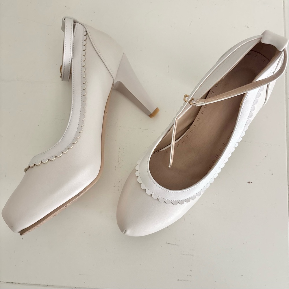 Off-White Vegan Mary Jane Heeled Pumps Scalloped Edge Trim Ankle Strap, Sz 10.5 - Picture 2 of 8